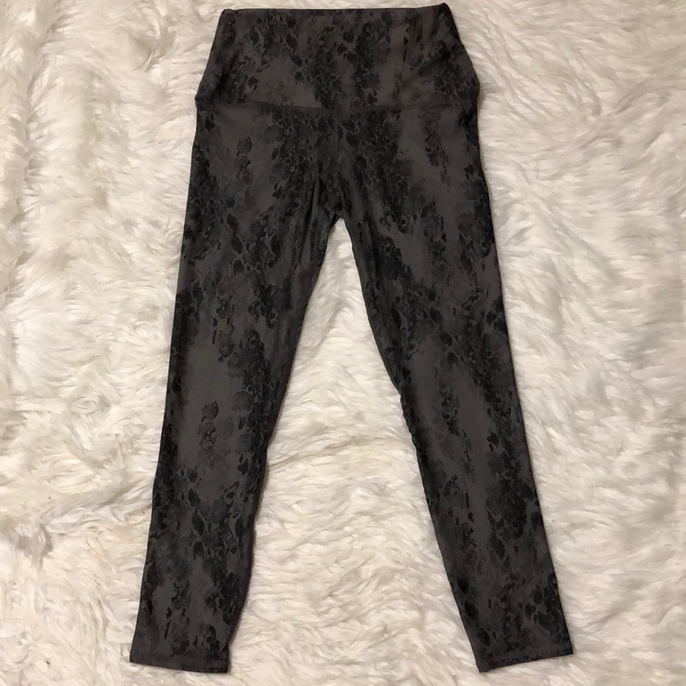 Evolution & Creation The Mia 7/8 Legging